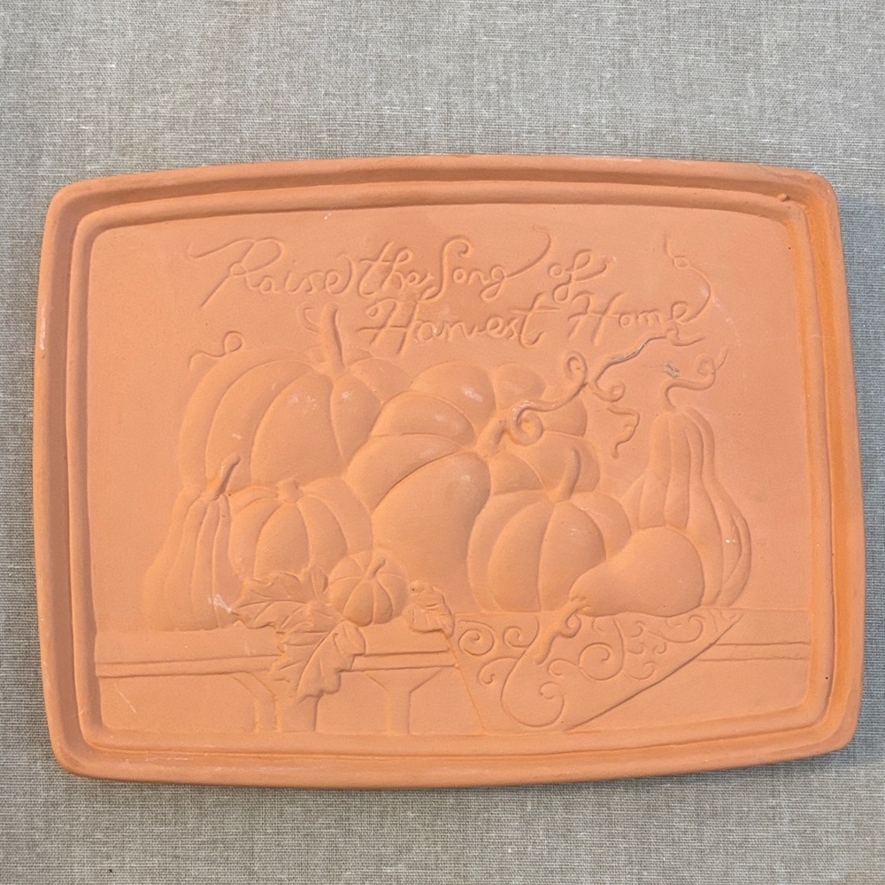 Terracotta Harvest Home Kitchen Trivet/Bread warmer.